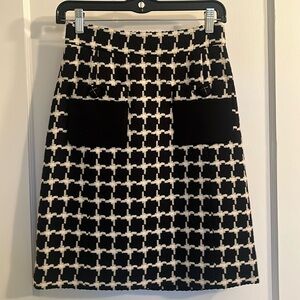 Black and white tweed skirt